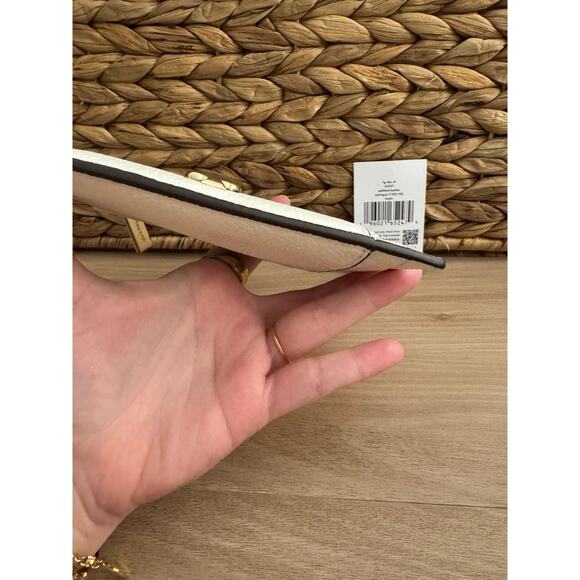 NWT!Kate Spade White Leather Card Holder - Picture 8 of 12